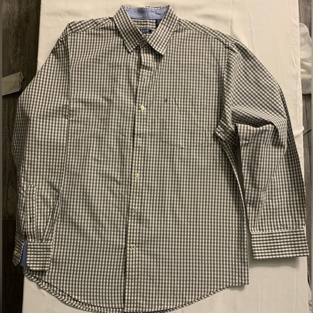 IZOD Mens Classic Fit Long Sleeve Plaid Button Down Shirt Grey and Cotton
